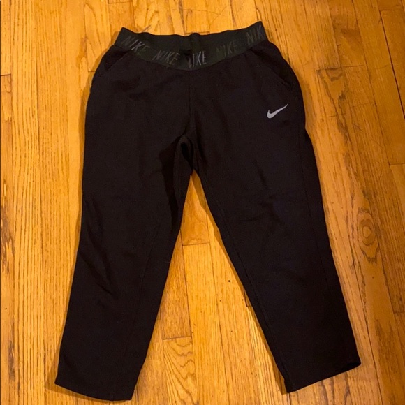 Nike Pants - Nike straight leg cropped sweatpants